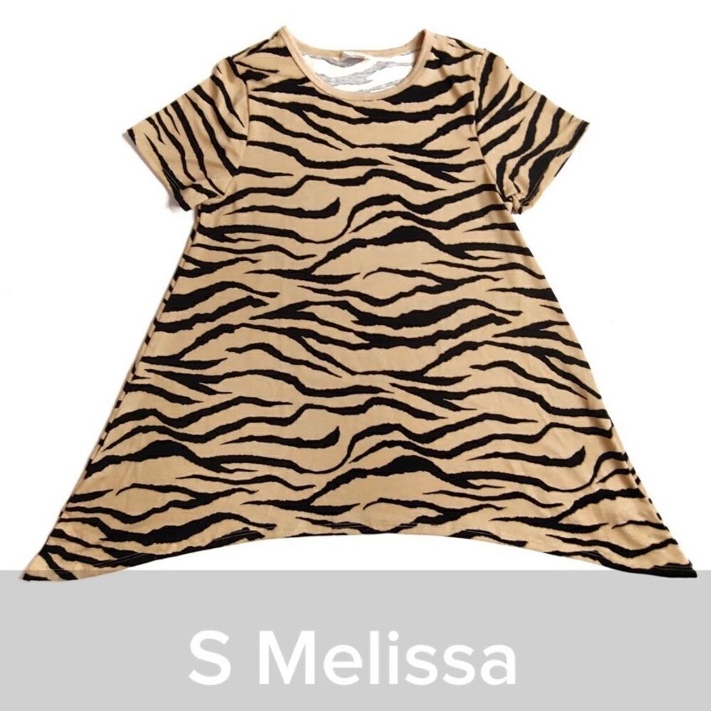 Lularoe Melissa Sharkbite Tunic Top - Size Small